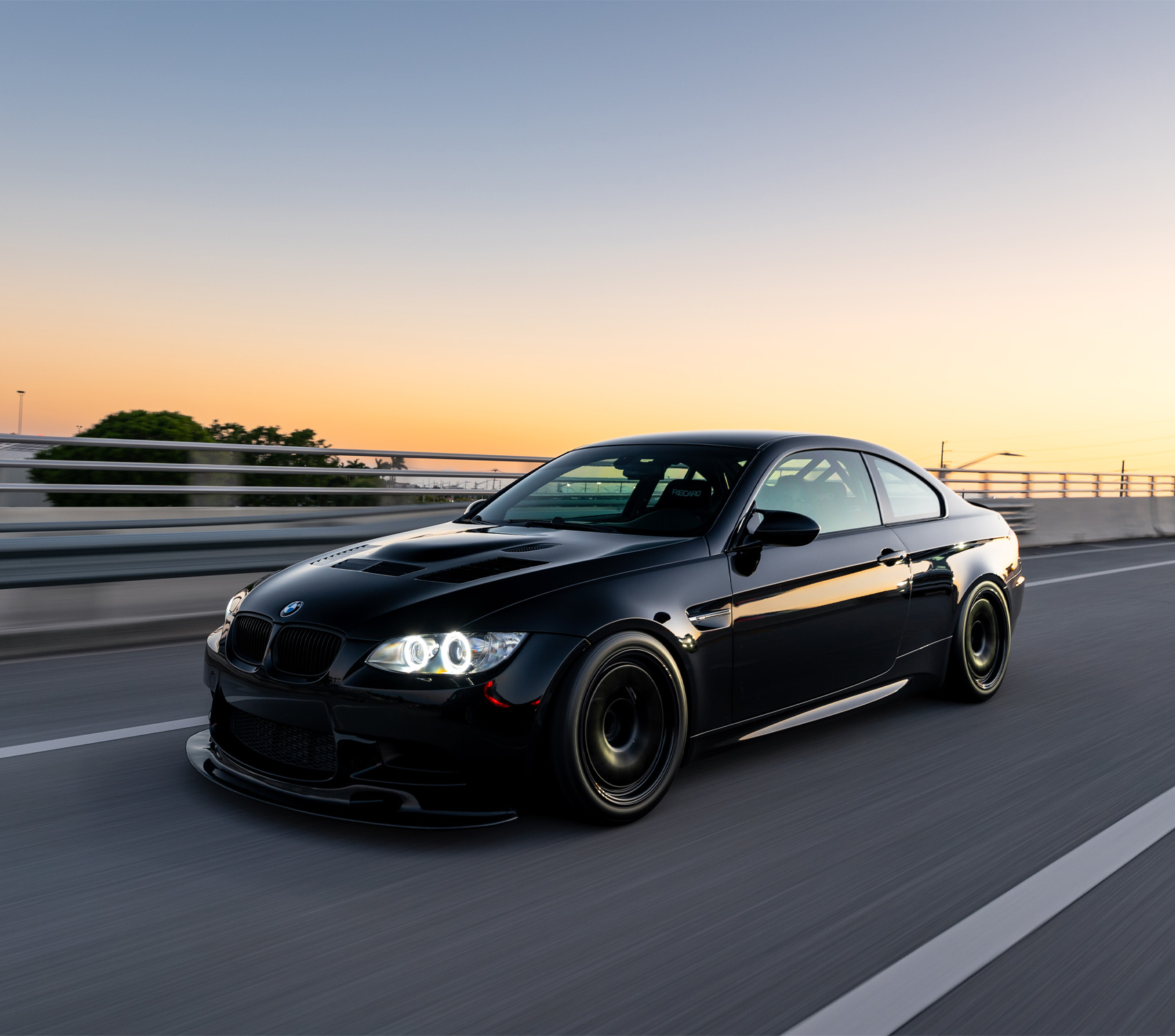 E92 M3 A08R wheels in Satin Black with Gloss Black Lips