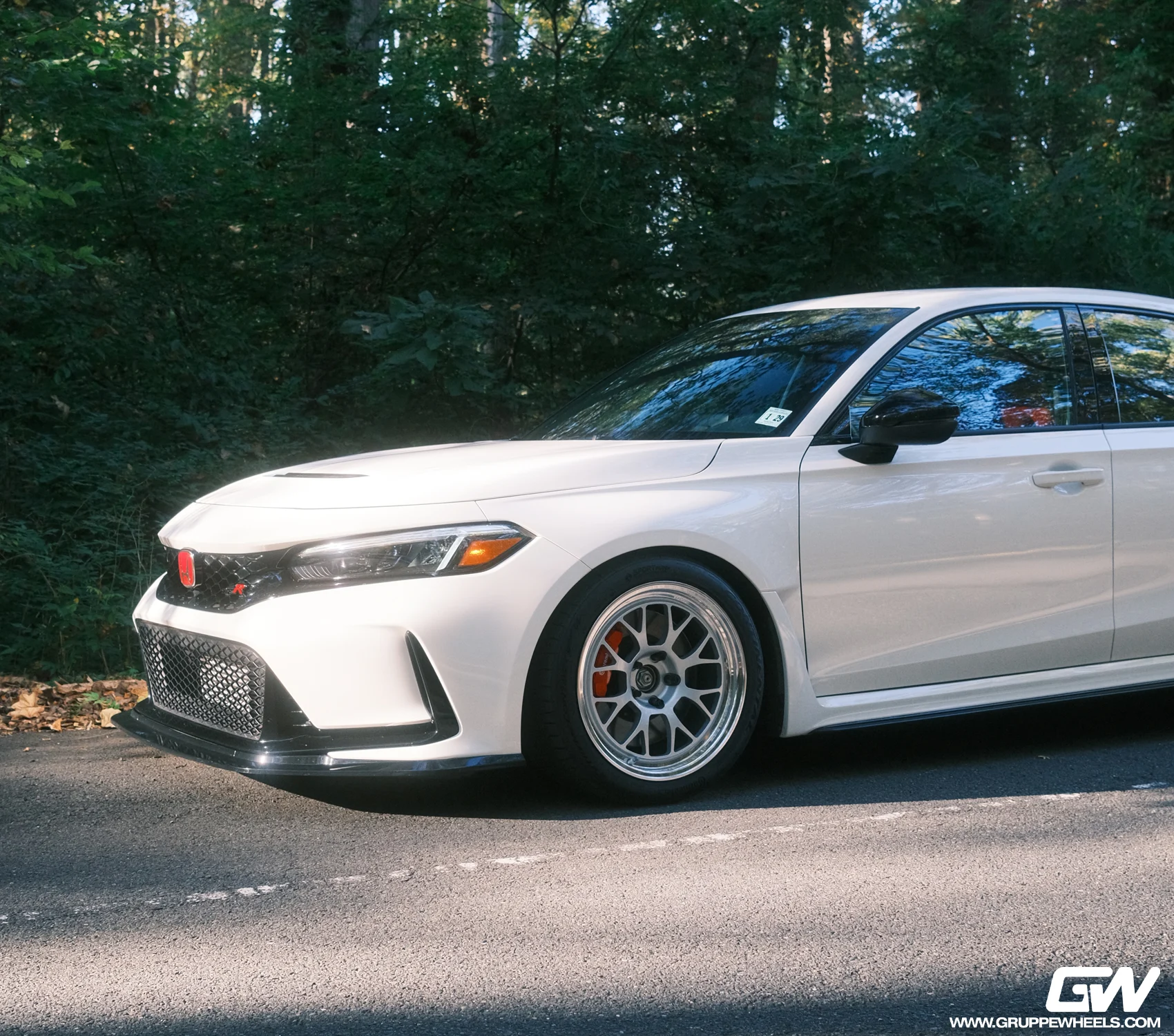 Honda Civic Type R FL with Gruppe Wheels A08R in Diamond Silver